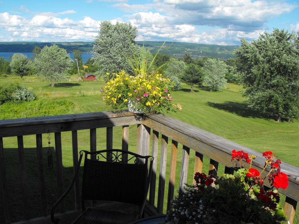 Savannah House Wine Country Inn & Cottages Himrod Номер фото