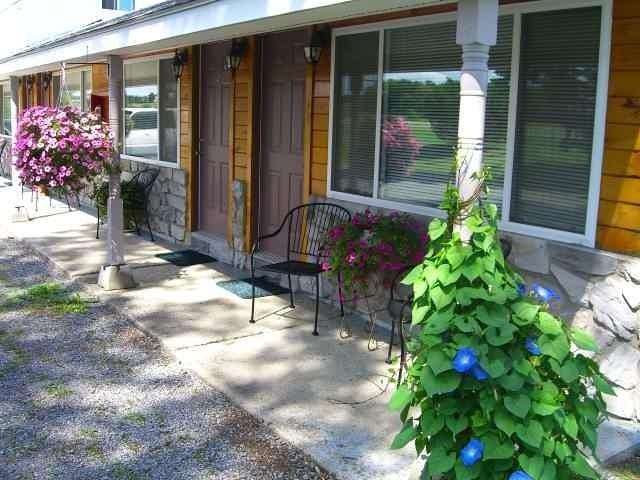 Savannah House Wine Country Inn & Cottages Himrod Экстерьер фото